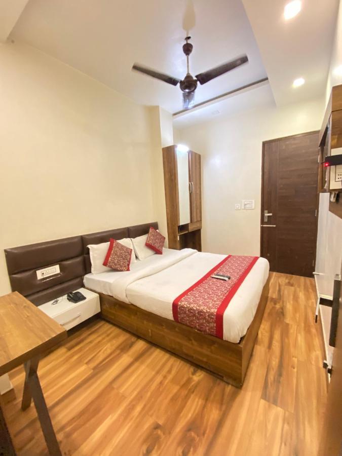 Hotel 56 - 200 Meter From Golden Temple Amritsar Eksteriør billede